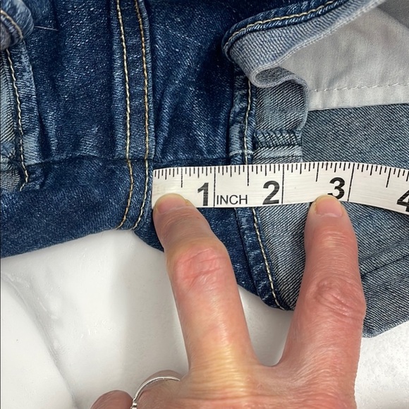 Girls Levi's Jean Shorts Distressed Gem Buttons Adjustable Waist Size 12 - Picture 11 of 15